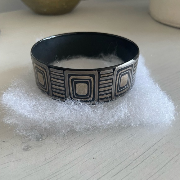 Vintage Handmade Painted Bangle Bracelet - Picture 2 of 4